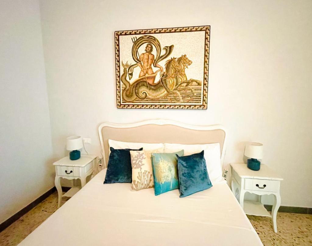 Trapani Centro Storico Apartment, Great Central Location! All New Furniture And Appliances! Eksteriør billede